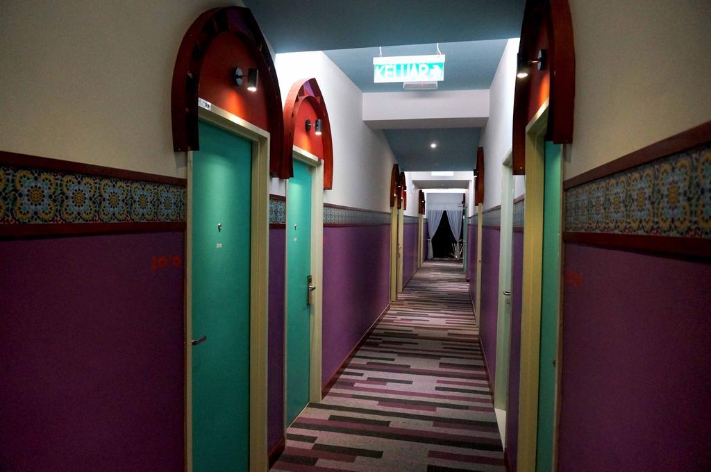 Langit Langi Hotel @ Порт-Диксон Экстерьер фото