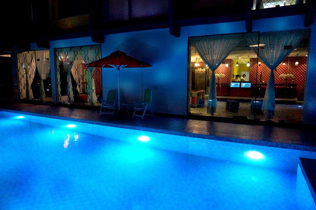 Langit Langi Hotel @ Порт-Диксон Экстерьер фото